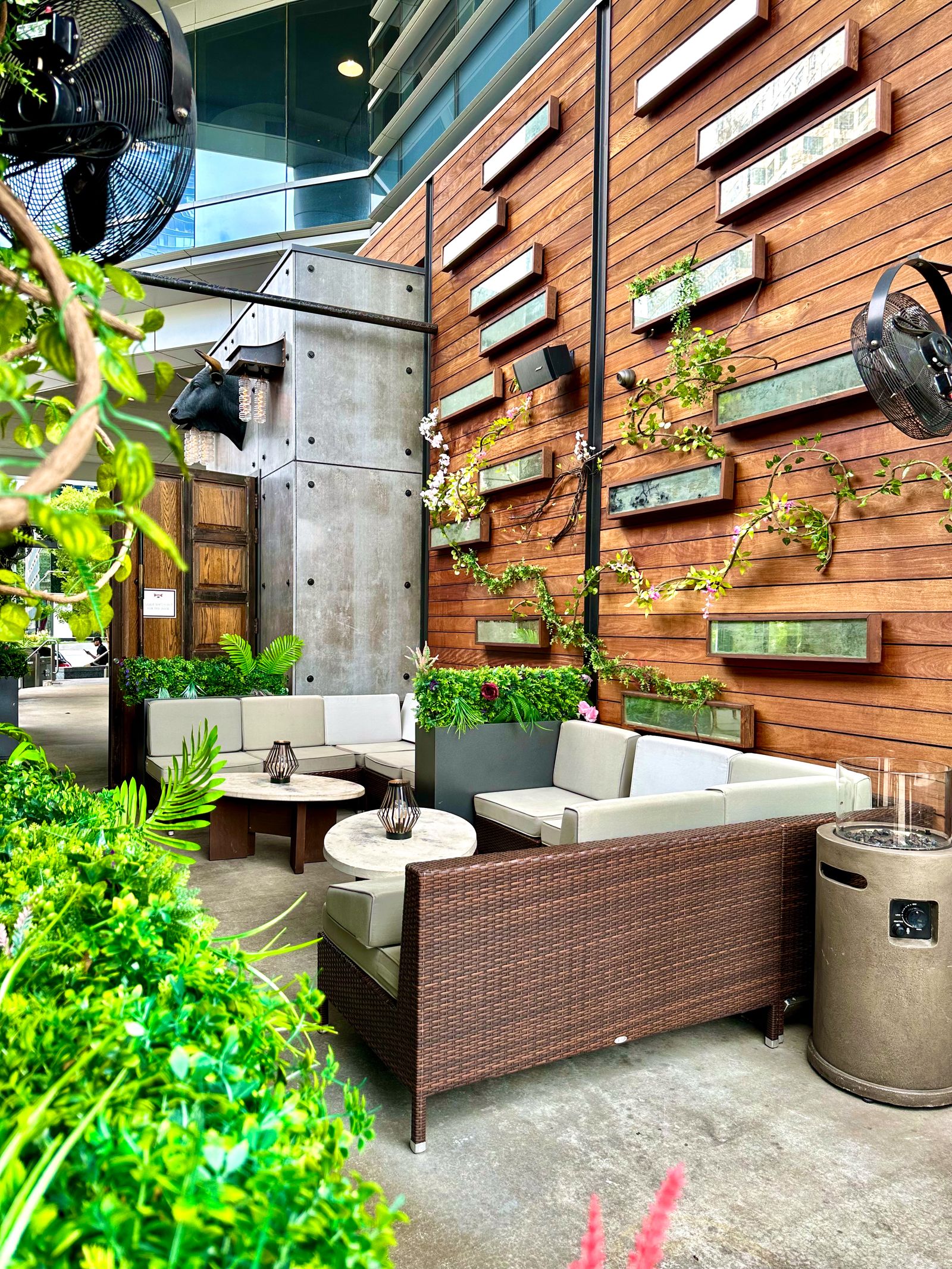 Buckhead Outdoor Lounge